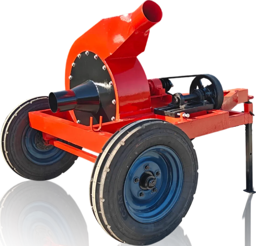 Straw loader SAT-L401 coupled to a tractor PTO shaft
